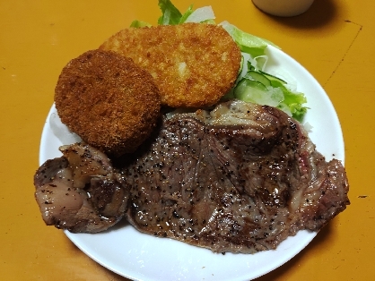 にんにく風味のステーキ