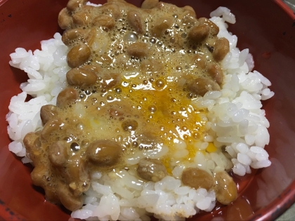 ガーリックパウダー入り納豆ごはん