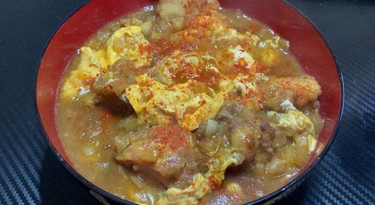 素朴飯『カレーからあげ親子丼』