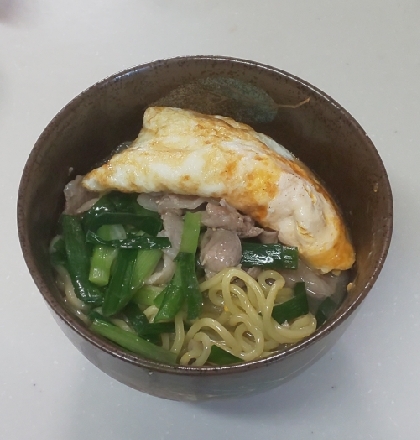 おはようです☺️朝食に、ニラとお肉、目玉焼きのせて、味噌ラーメン、手作りスープで子供が喜びました♥️
たくさんレポありがとうです(*ﾟー^)