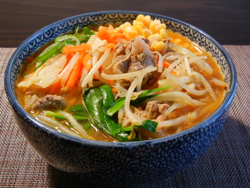 ニラもやし野菜ラーメン