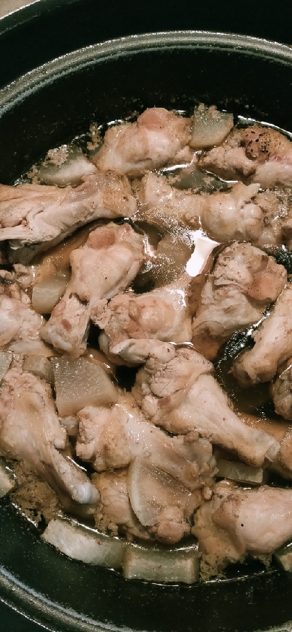 ♦手羽元と大根の煮物♦