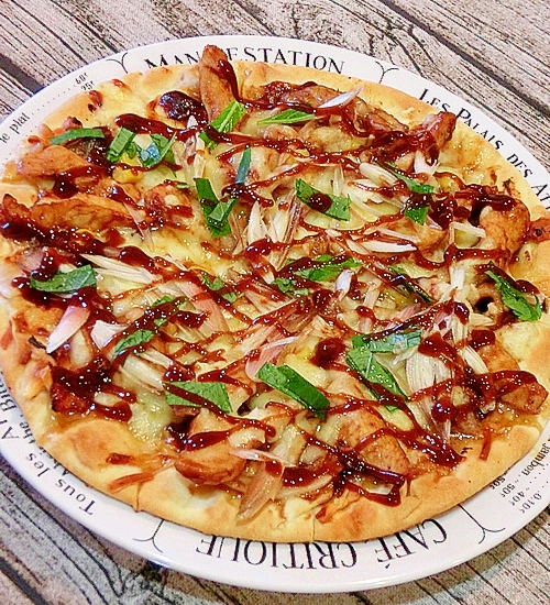 ミョウガと大葉が意外にマッチ qチキンピザ レシピ 作り方 By ネコの手 楽天レシピ ミョウガと大葉が意外にマッチ qチキンピザ レシピ 作り方 By ネコの手 楽天レシピ