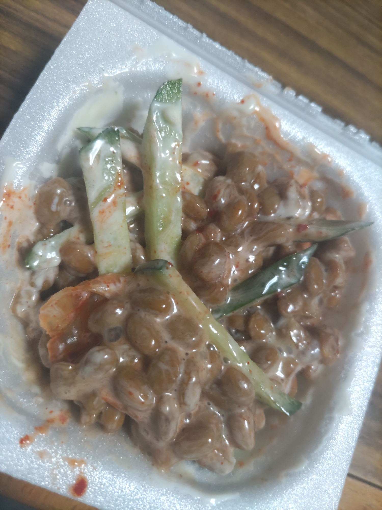 きゅうりと白菜キムチと納豆のマヨ和え