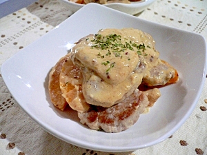 バターナッツかぼちゃと豚肉のチーズソース