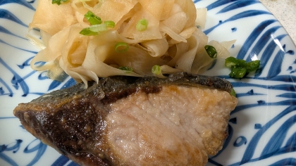 定番アレンジ★焼きブリ大根