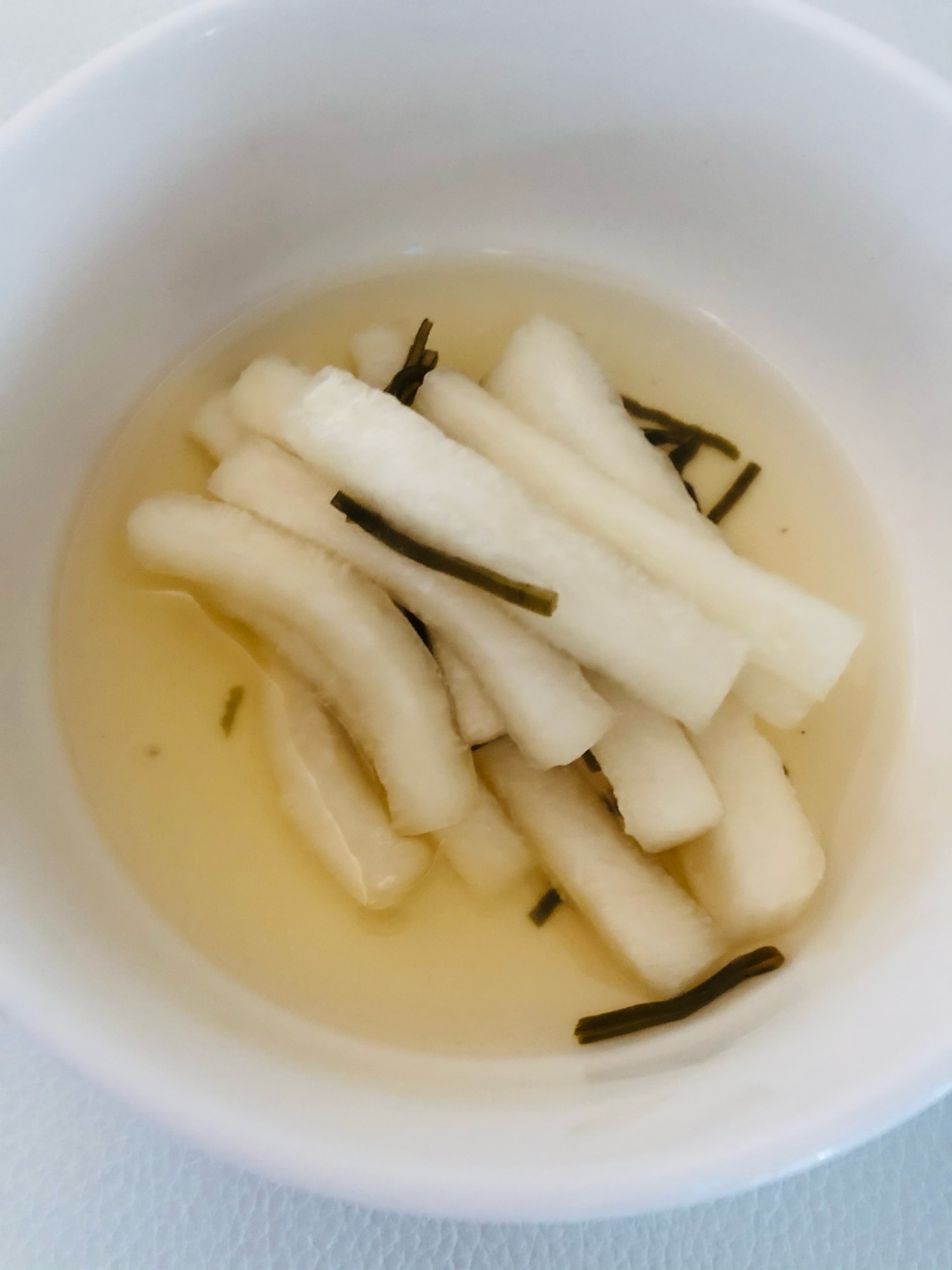 無添加はっちゃんの美味しい甘さ三分の一大根べったら漬と新玉ねぎ蜂蜜甘酢漬け 無添加はっちゃんの美味しい甘さ三分の一大根べったら漬と新