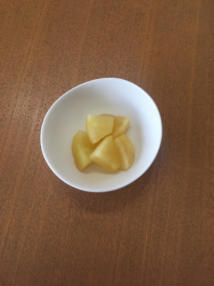 レンジでリンゴのコンポート