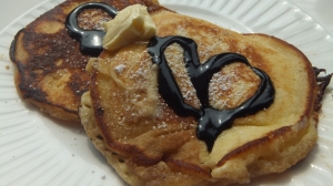 簡単★黒ゴマホットケーキ