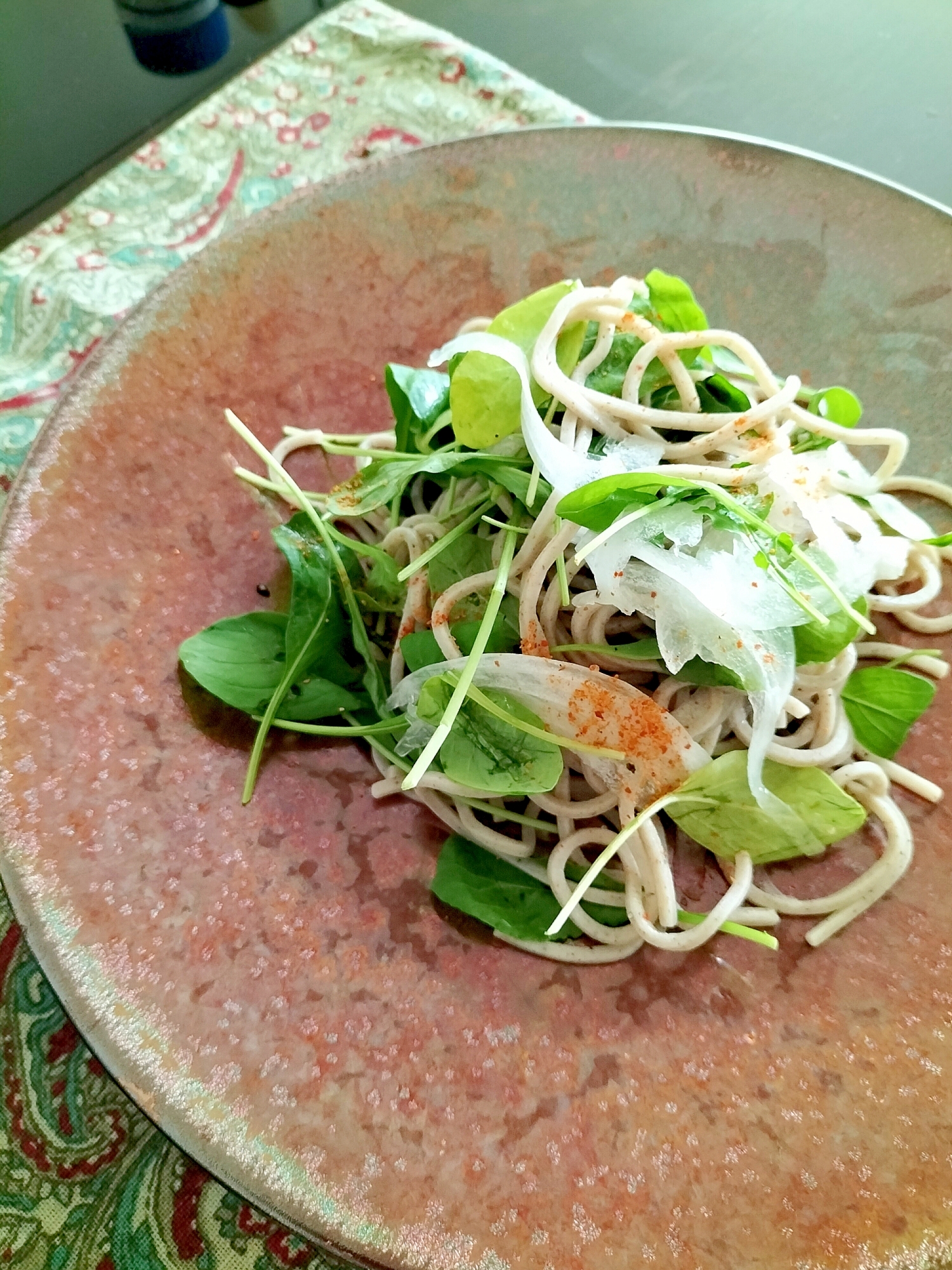 ゆず塩風味のルッコラサラダ蕎麦♪