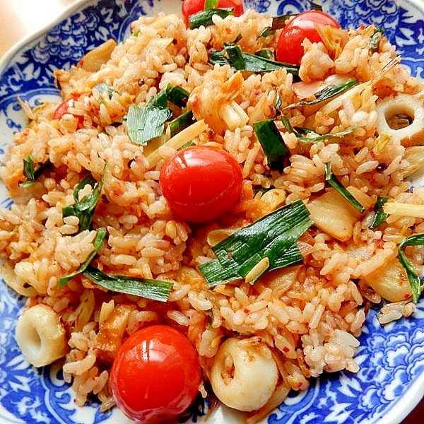 冷やご飯OKで５分！竹輪１本でも美味❤キムチ炒飯♪
