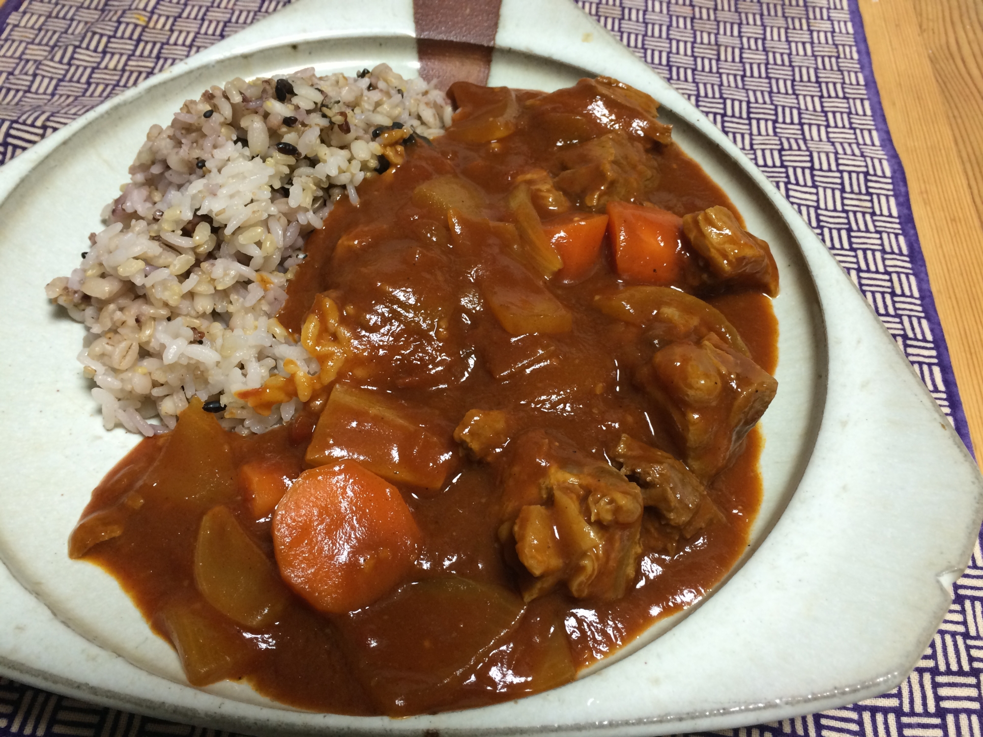 圧力鍋☆牛すじカレー☆トマトソースでさっぱり