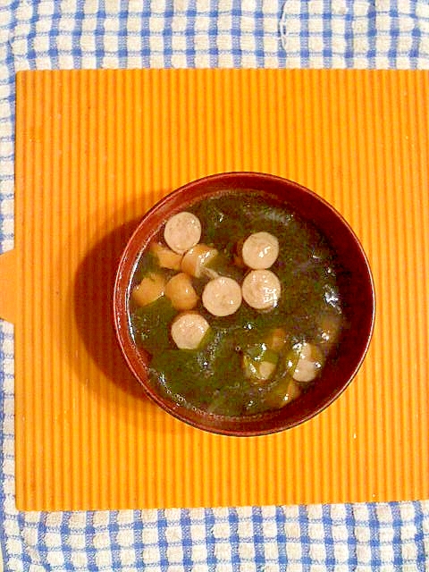 生ワカメとウィンナーのコンソメスープ レシピ 作り方 By テツオ63 楽天レシピ