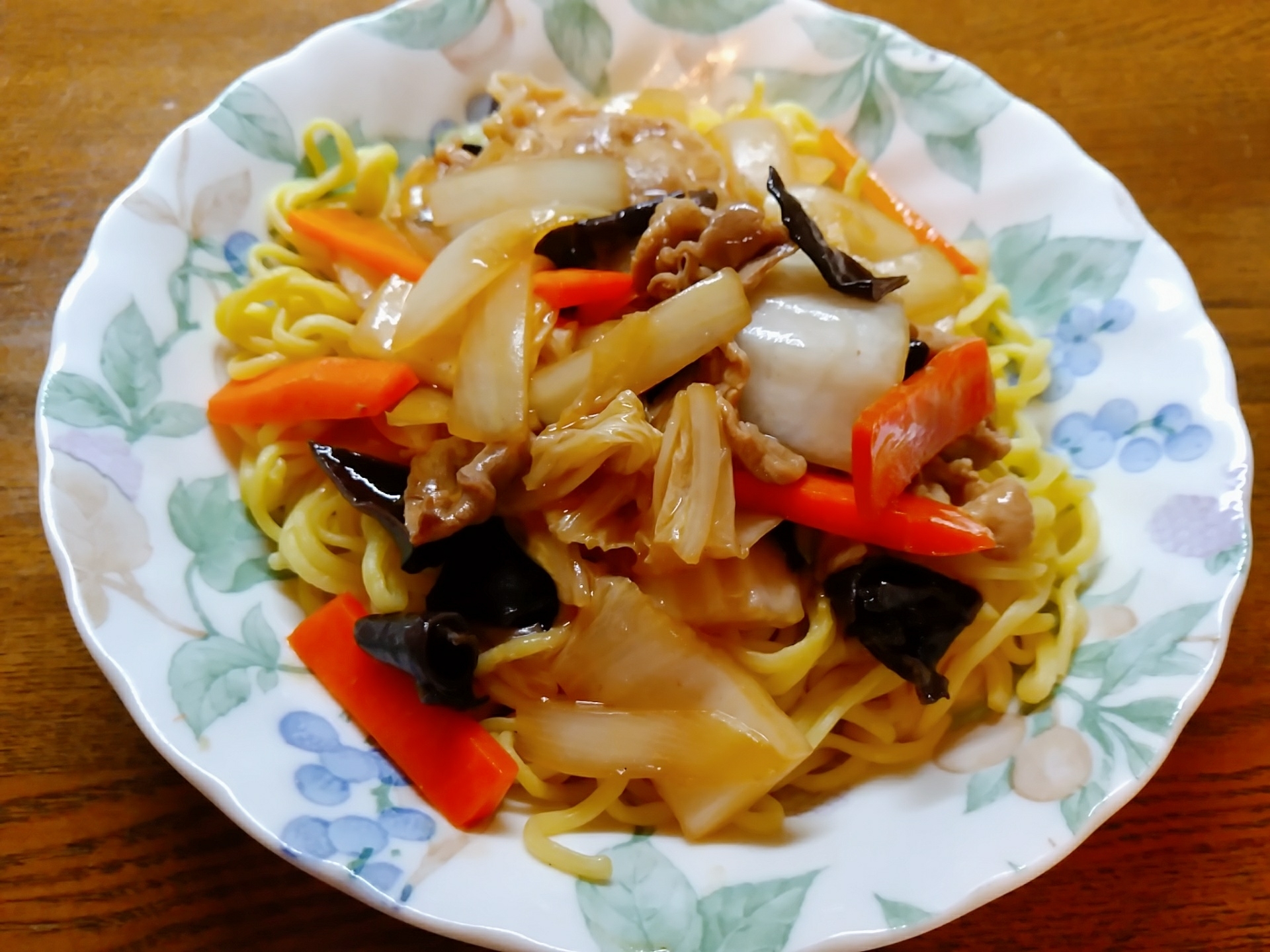 白菜ときくらげのあんかけ焼きそば