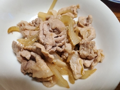 出汁醤油と生姜チューブで簡単！豚の生姜焼き風に♪