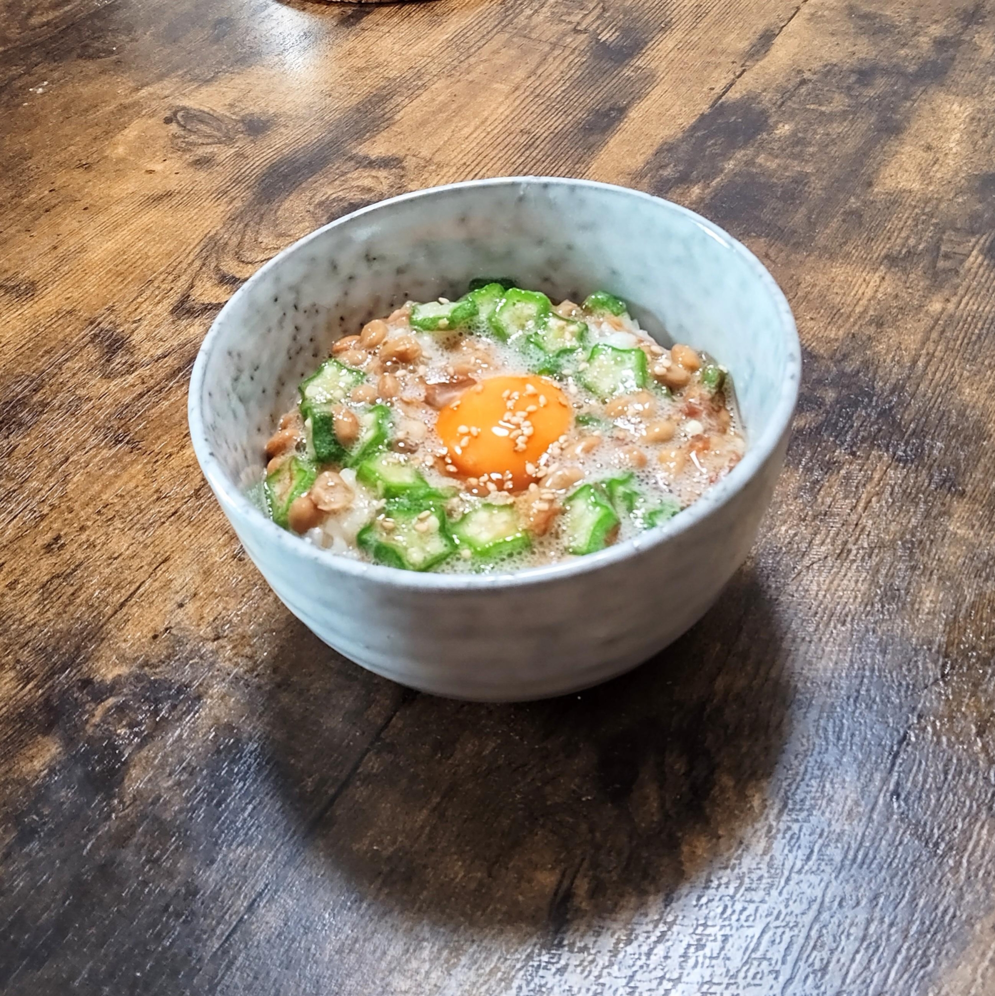 オクラ納豆ネバネバ丼