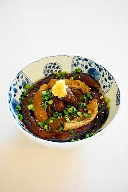 ナスを噛むとジュワーとだし汁が！ナスと油揚げの煮物