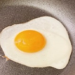 蓋なしで作る！目玉焼き