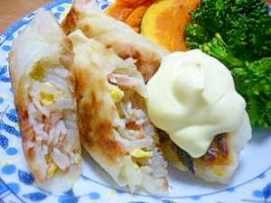 かにかま・もやし・たまごのふわふわ春巻き