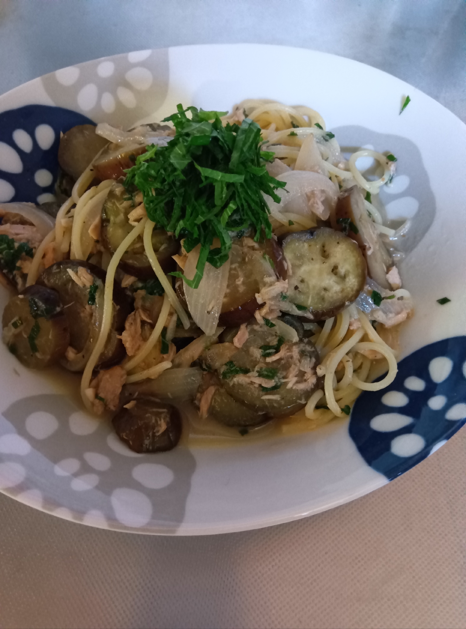 なすとツナと大葉のパスタ