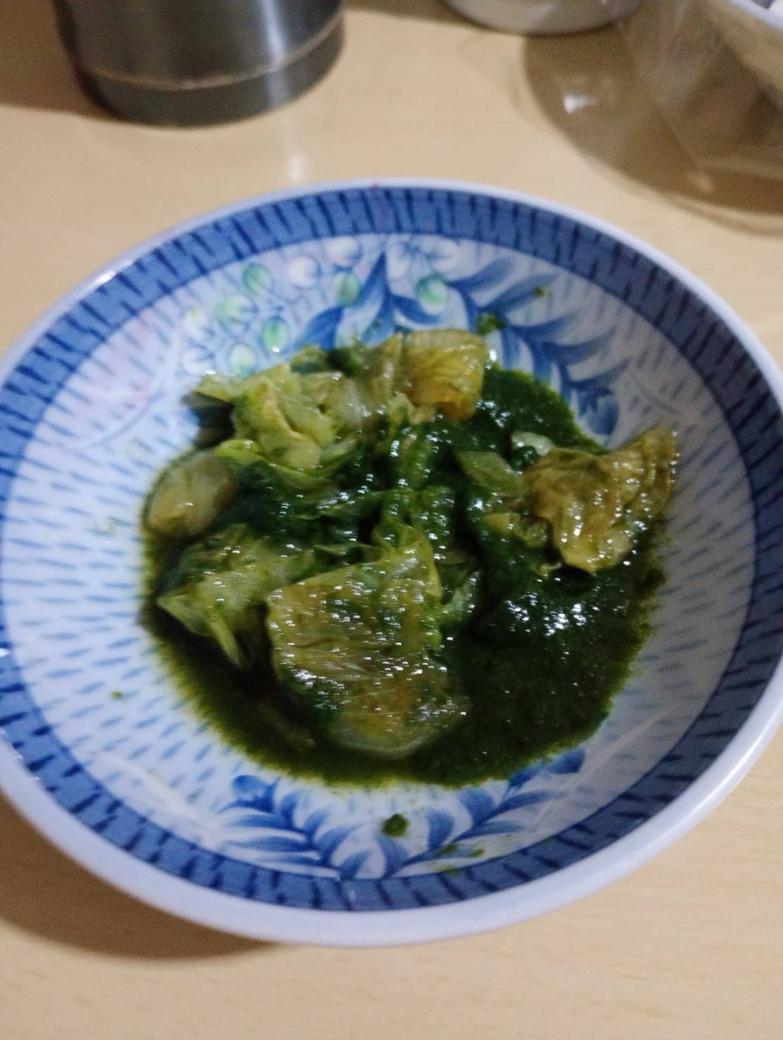 裏ごしほうれん草とレタスの煮物