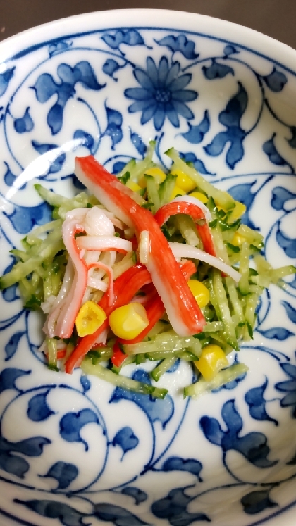 きゅうり・カニカマ・コーンのサラダ