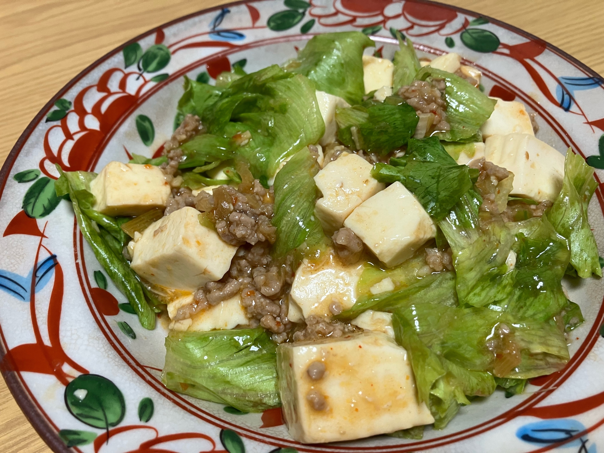 ひき肉と豆腐とレタスのピリ辛炒め☆彡