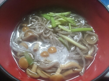 なめこ入りのお蕎麦