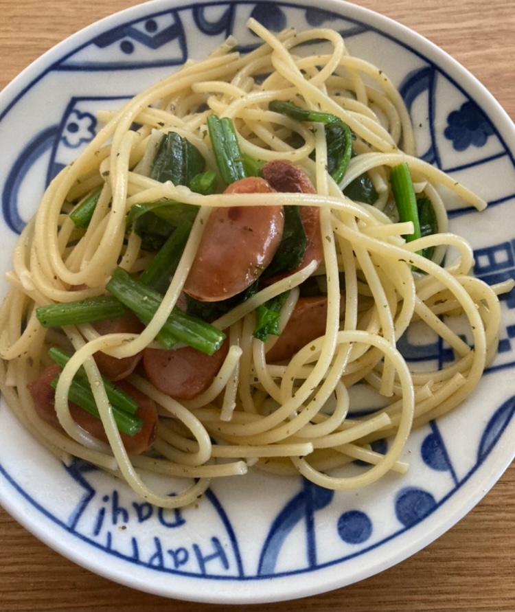 ほうれん草とウインナーのパスタ