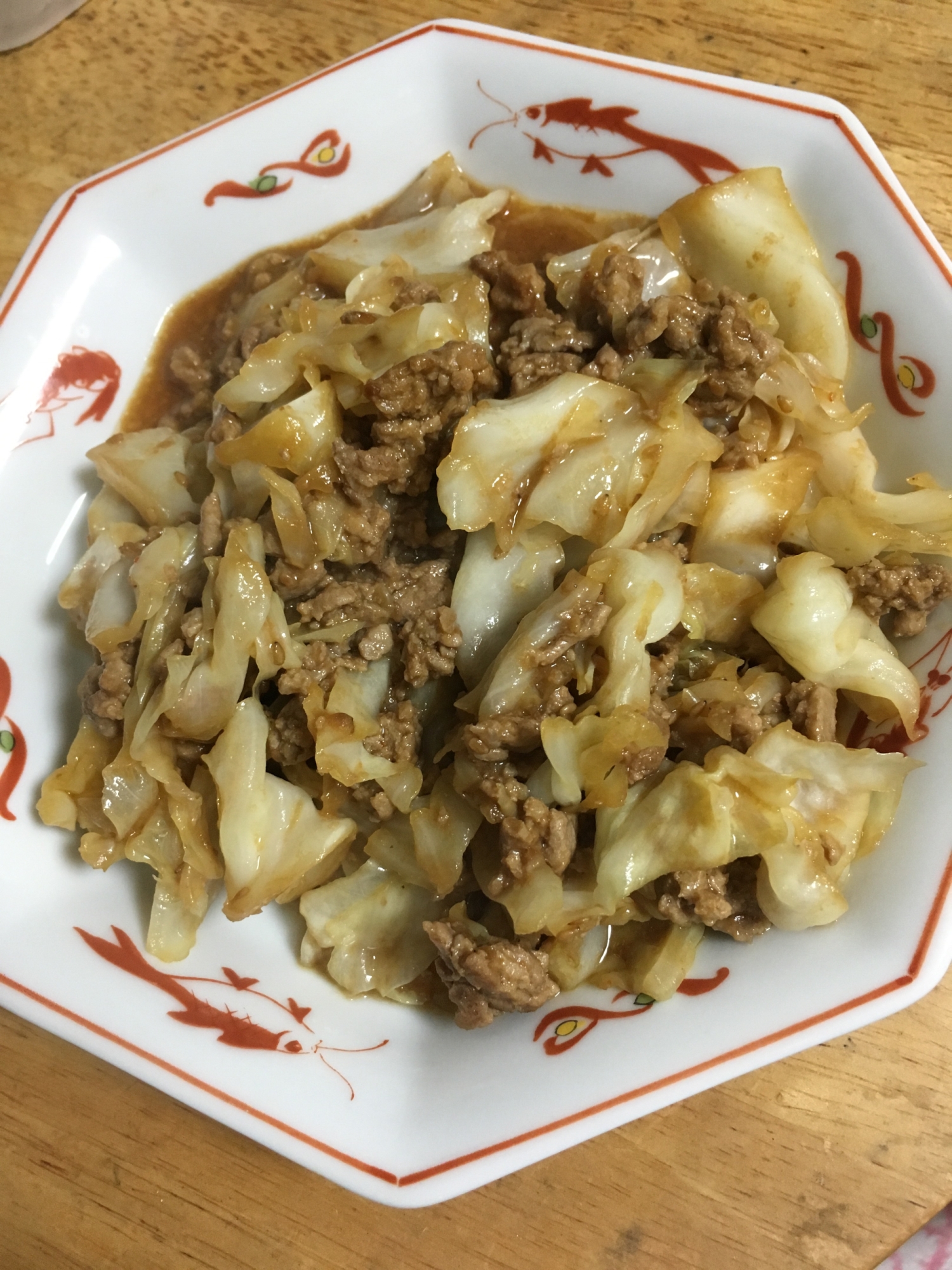 ひき肉とキャベツの炒め物