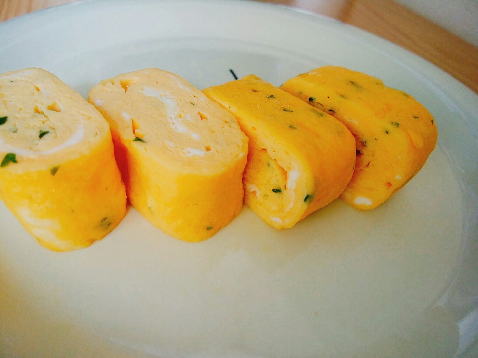 粉チーズとパセリ入りの卵焼き