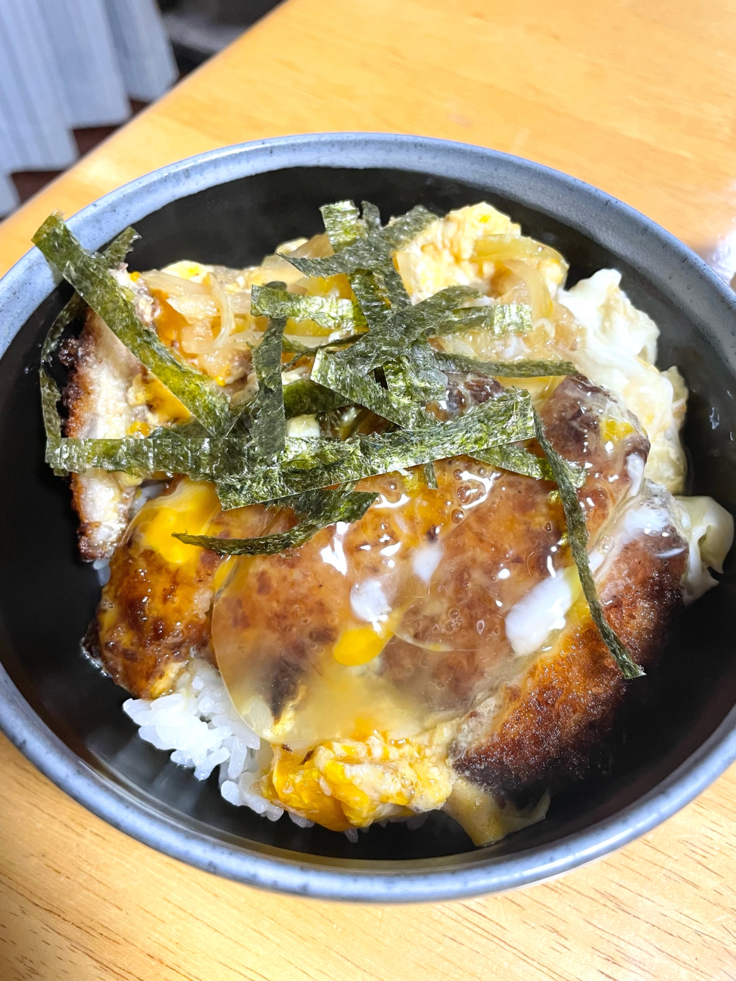 とろ〜り卵でサクサクかつ丼