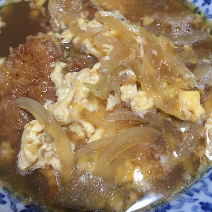 フライパンで一度に作る、カツ丼♪