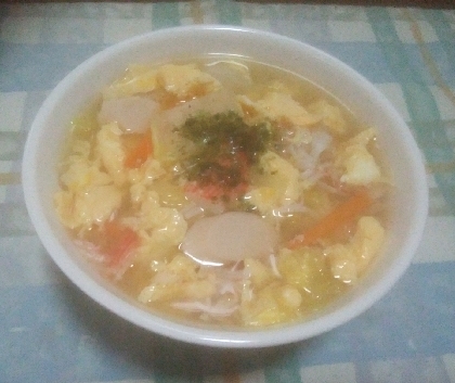 白菜とカニカマの卵スープ