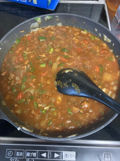 さば味噌煮缶で☆さばトマトカレー