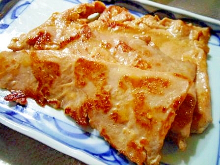 まぐろのアラで まぐろステーキ ガーリック醤油風味 レシピ 作り方 By V るん 0394 楽天レシピ まぐろのアラで まぐろステーキ ガーリック醤油風味 レシピ 作り方 By V るん 0394 楽天レシピ