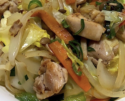 から揚げスパイスの肉野菜炒め丼