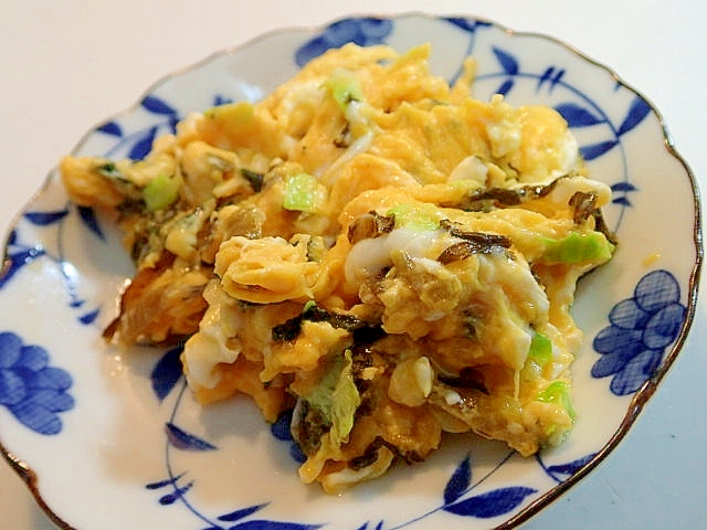 高菜漬けとキャベツと韓国海苔の卵炒め