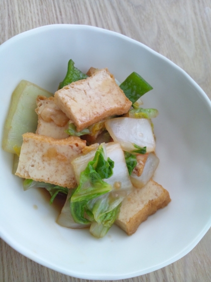 和風の煮物はよく作るんですが、中華風は初めてでした。
ソース（オイスターでいいんですよね？）が白菜に絡まっておいしかったです♪