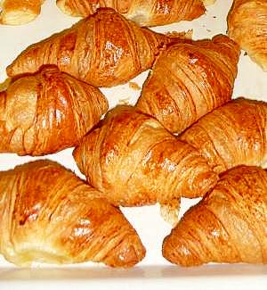 冷凍パイシートとチーズで本格クロワッサン レシピ 作り方 By Mina 楽天レシピ 冷凍パイシートとチーズで本格クロワッサン レシピ 作り方 By Mina 楽天レシピ