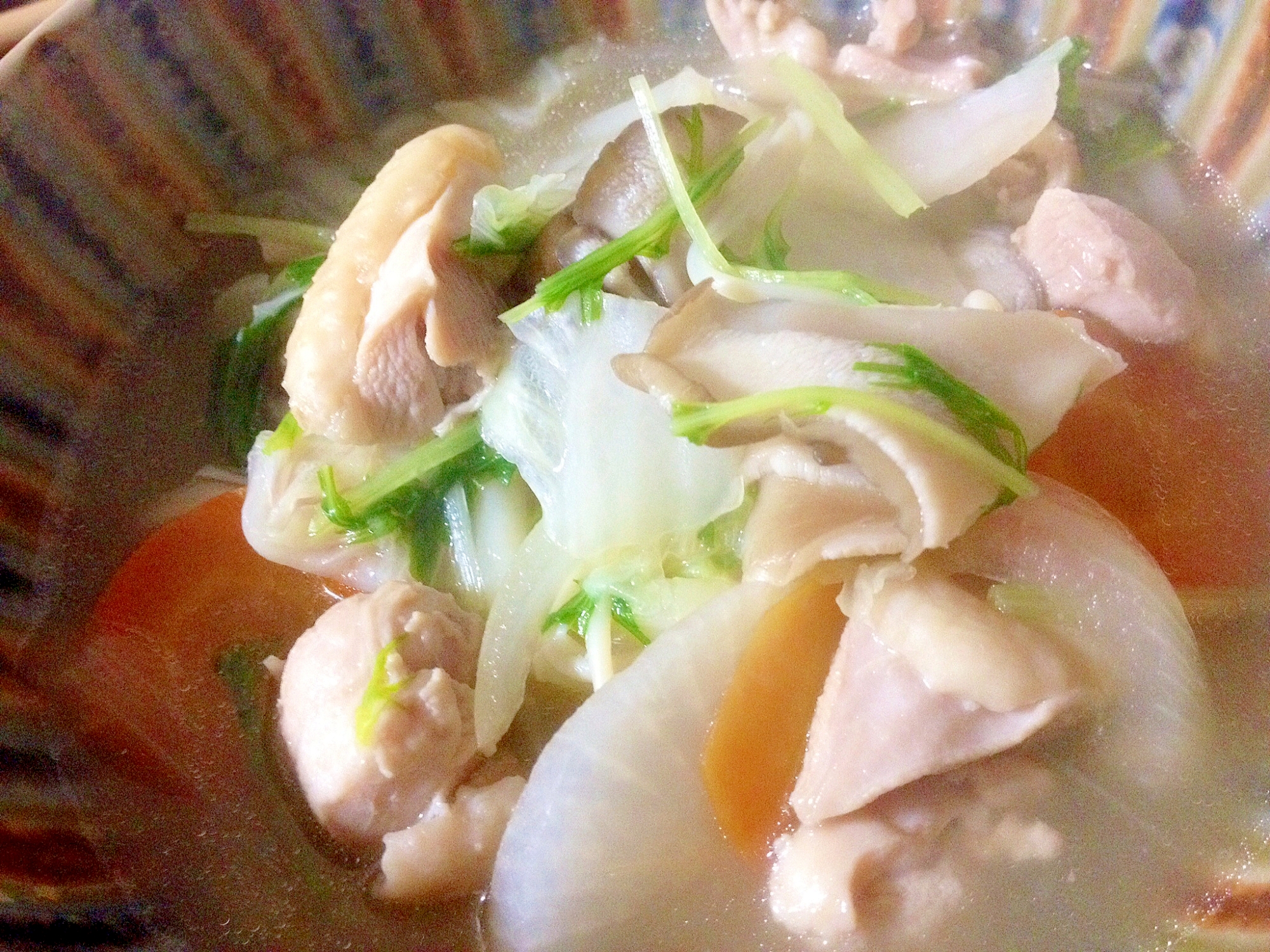 カルディレシピ☆「鶏だし鍋つゆ」で本格鶏野菜スープ