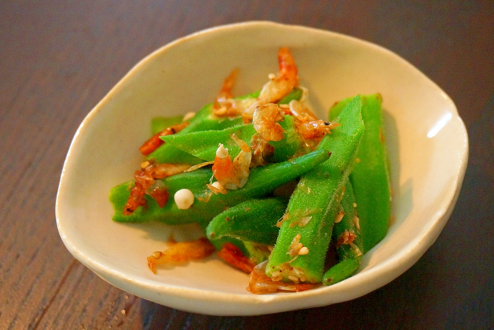 レンジ蒸しオクラの桜エビおかか和え