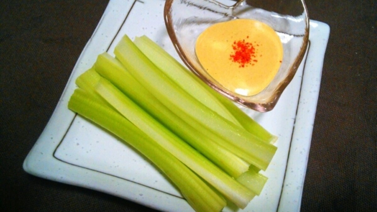 おうち居酒屋 セロリスティックと簡単マヨディップ レシピ 作り方 By Kuuuma 楽天レシピ おうち居酒屋 セロリスティックと簡単マヨディップ レシピ 作り方 By Kuuuma 楽天レシピ