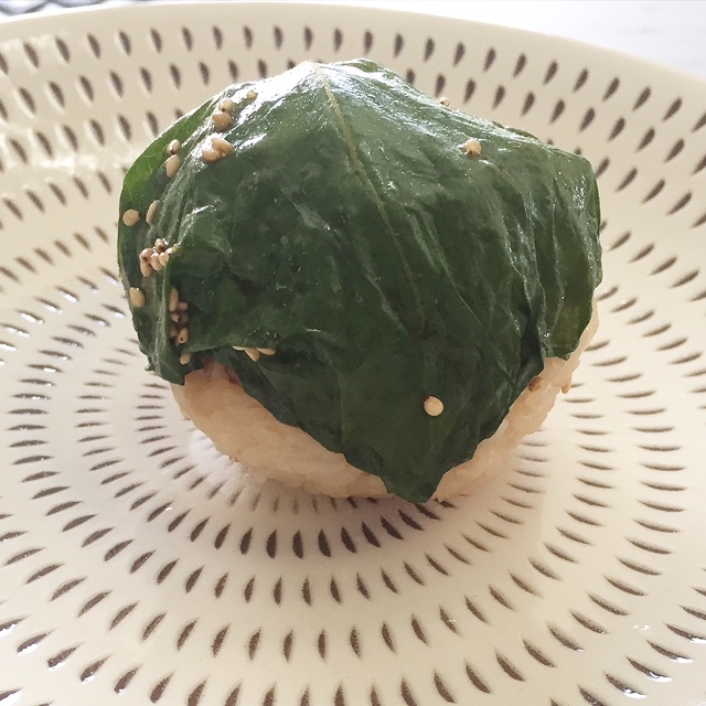 ごはんに合う!香りも味わう、えごまの葉の醤油漬け