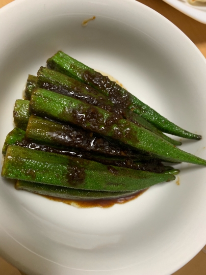 家にある材料で出来そうだったので作ってみました。
片手間で出来るのでとても簡単で副菜にちょうど良かったです。
ご飯の進む一品でしたー！