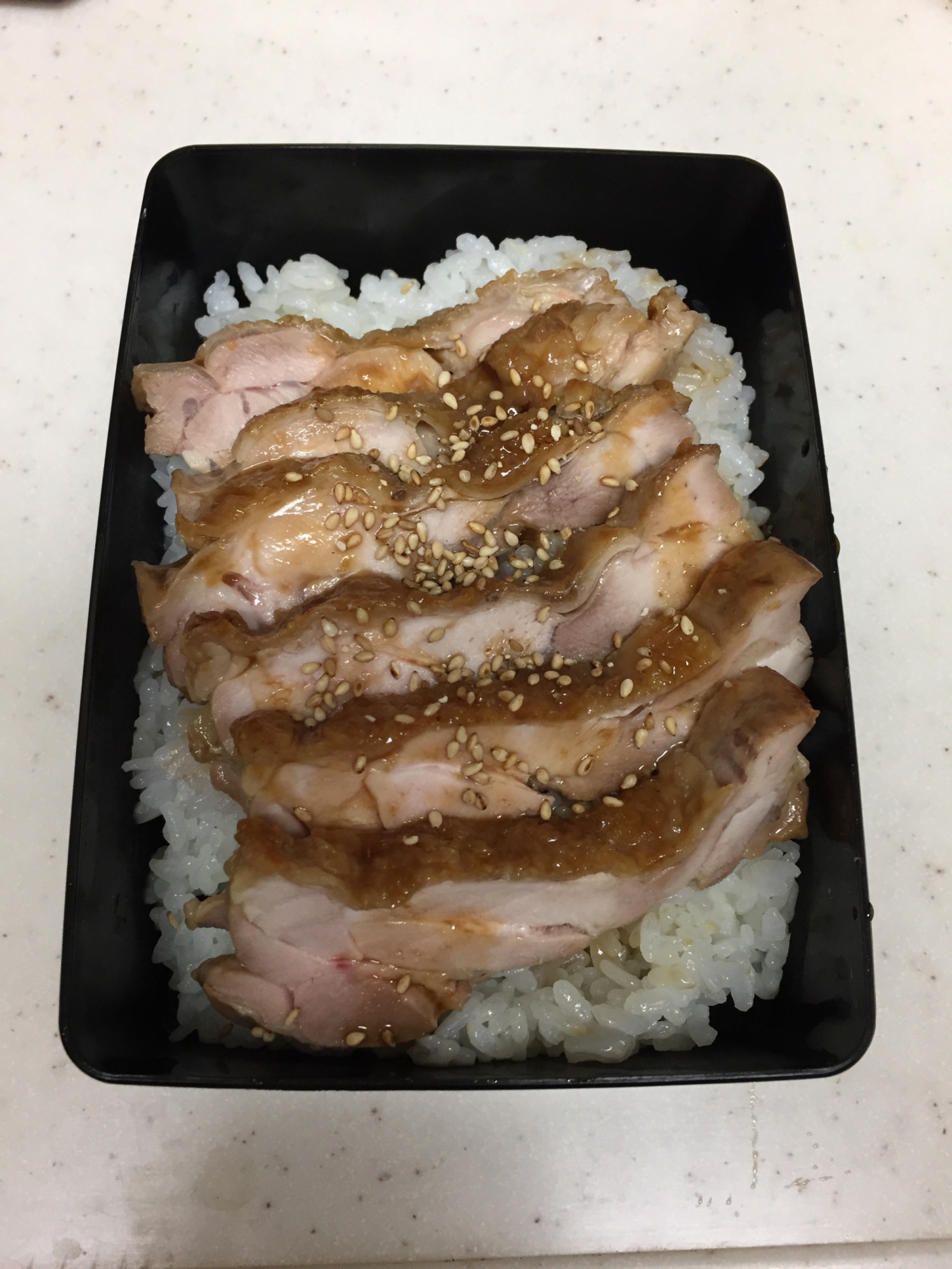 ガッツリ！鳥丼弁当