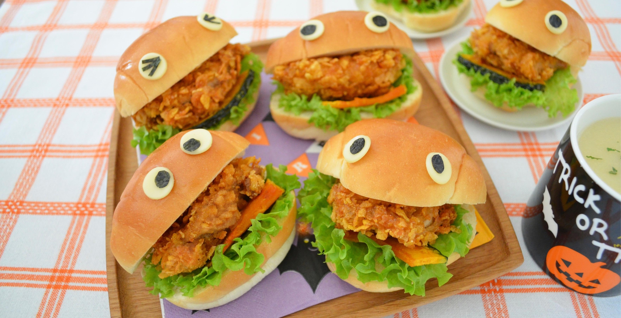 フライドチキンのハロウィンバーガー