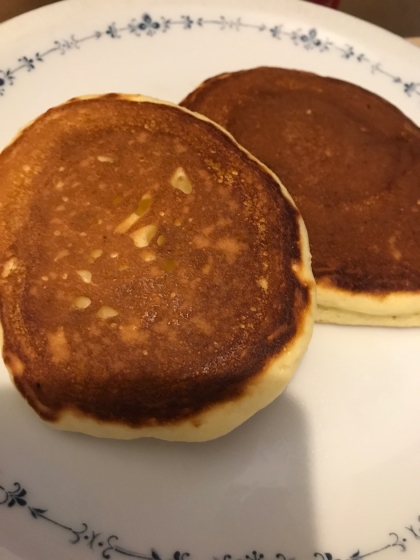 ミックスなしでふわふわ☆簡単ホットケーキ