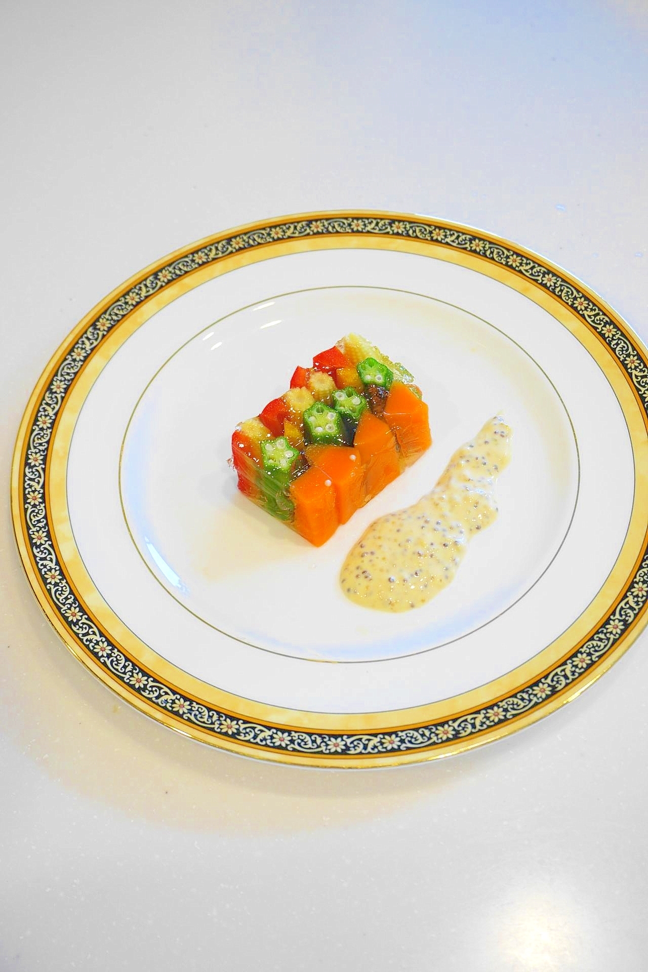 食卓の華になる!夏野菜のテリーヌ