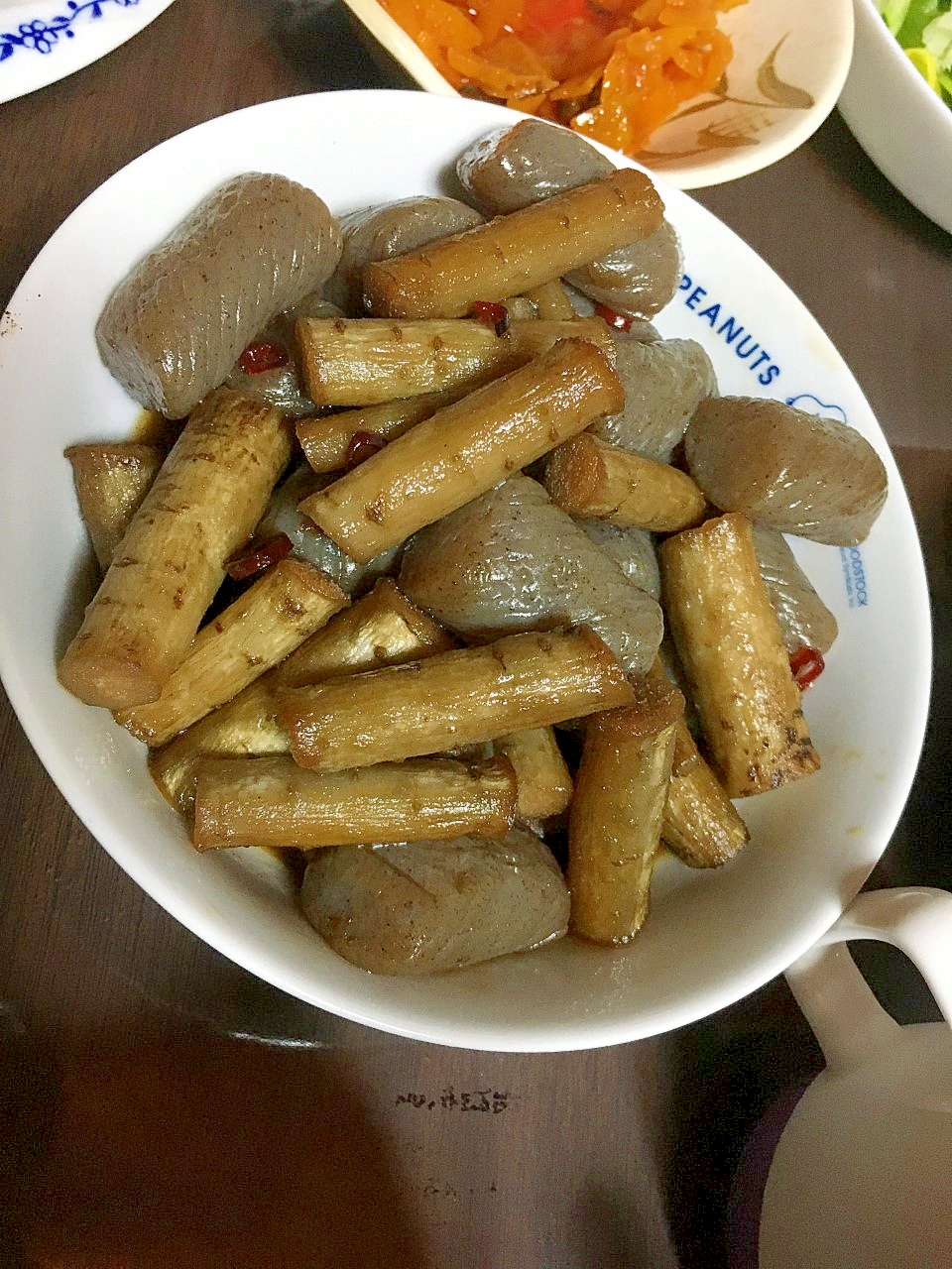 新牛蒡と蒟蒻のピリ辛炒め煮 レシピ 作り方 By Toku Jiro 0707 楽天レシピ 新牛蒡と蒟蒻のピリ辛炒め煮 レシピ 作り方 By Toku Jiro 0707 楽天レシピ